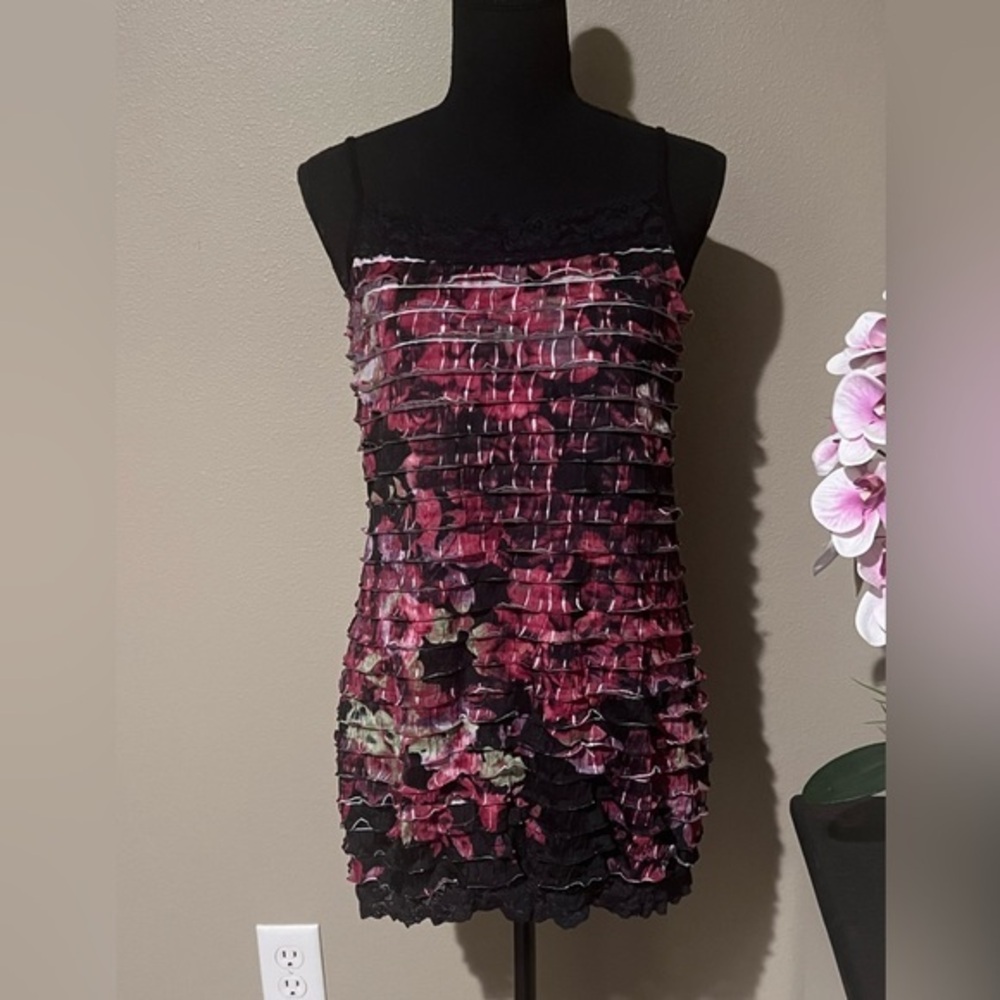 Maurices Floral Print Ruffle Top Lace Trim (Y2K Vibe) Size L - Retro-Inspired!